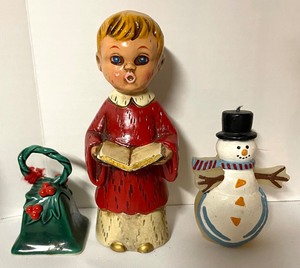 lot 136 image: Grand Grouping of Christmas Decor