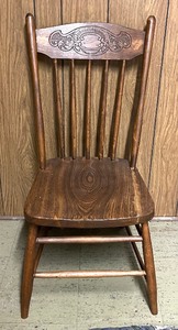 lot 137 image: Vintage Wooden Chair