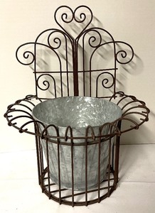 lot 139 image: Planters, Pots and More