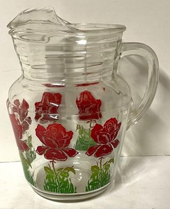 lot 154 image: Fun Floral Grouping