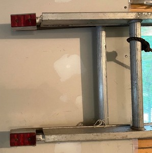 lot 186 image: 20 Foot Extension Ladder