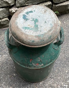 lot 187 image: Vintage Decorative Milk Can