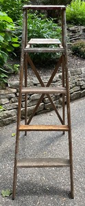 lot 192 image: Wooden 6 Foot Ladder