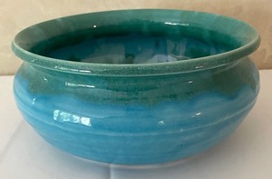 lot 221 image: Dryden Ozark Frontier Oven Ware Pot