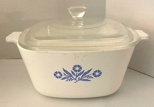 lot 225 image: Trio of Corning Ware Casserole Dishes