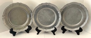 lot 230 image: Grand Pewter Grouping