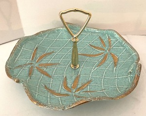 lot 243 image: Vintage Tidbit Trays