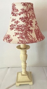 lot 283 image: Red and White Delights