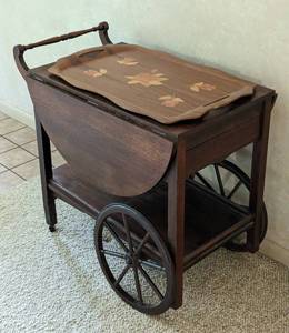 lot 9 image: Vintage Wood Tea Cart and Decorative Tray