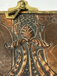lot 271 image: Vintage Leather Justin Leather Goods Handbag