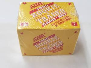 lot 1 image: Unopened Box Score 1990 Rookie & Traded Card Set