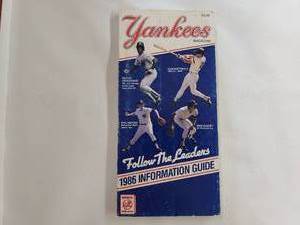 lot 66 image: 1986 Yankees Magazine Information Guide
