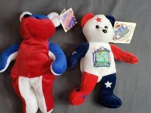 lot 95 image: MLB Mascots Stuffies