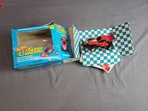 lot 98 image: Hot Wheels Super Changers Dune Buggy