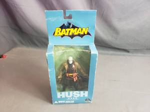 lot 112 image: Batman Hush Figure