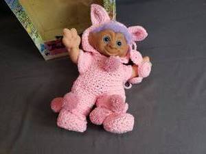lot 151 image: 14 Treasure Troll Tot