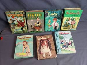 lot 155 image: Lot of 7 Vintage Books