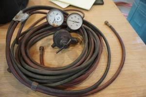 lot 63 image: Acetylene TorchWelding Hose With Regualtor