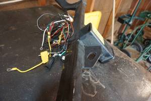 lot 101 image: Ford Frame Mount Trailer Hitch Towing Package