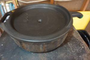 lot 102 image: 2 - Mechanics Oil Change Drain Pans