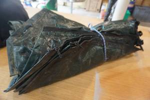 lot 150 image: Lot of 5 - Slow Release Plastic Tree Watering Bag