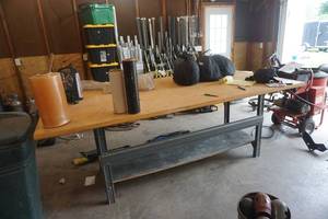 lot 168 image: Heavy Duty Metal Framed Oak VeneeredPlywood Work Bench Lay Out Table Shop Bench