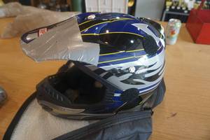lot 186 image: Sampson Full Face Shield Helmet With Padded Zipper Case