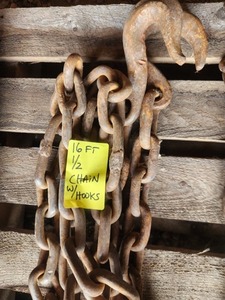 lot 119 image: 16 x 12 Log Chain With Hooks