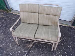 lot 97 image: Outdoor love seat rocker