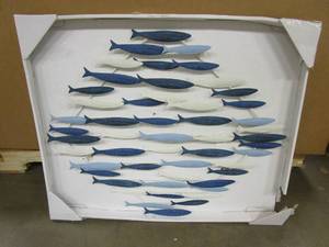 lot 317 image: Urban Designs 26.5-Inch Coastal Fish Metal Wall Art Decor - Blue