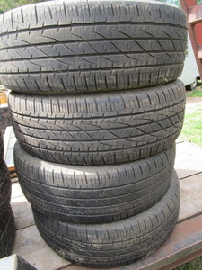 Firestone P26570 R17 Tires