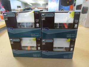 lot 521 image: LOT OF 4 - Veranda 4 in. x 4 in. 7 Lumens White Plastic Solar Post Cap (Common 4 in. x 4 in.  Actual 3-58 in. x 3-58 in. )