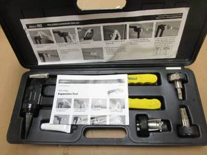 lot 571 image: Apollo PEX-A Expansion Tool Kit with 12 in., 34 in. and 1 in. Expander Heads (USED)