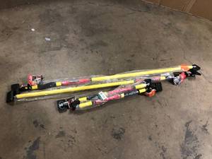 lot 17 image: Small Lot of  TASK 5 ft. 3 in. to 10 ft. Medium Quick Support Rod (2-Pack) Customer Returns See Pictures