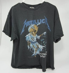 lot 19 image: Nostalgic Metallica Their Money Tips Her Scales Again 1994 Vintage Band T-shirt XL