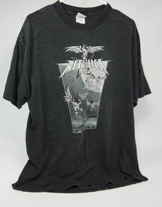 lot 31 image: Nostalgic METALLICA Met Club Fan Club Vintage T-Shirt The METALLICA CLUB XL