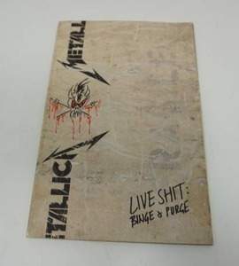 lot 34 image: Collectable METALLICA - Live Binge and Purge (Play It Like It Is) Metallica Magazine Soft Cover Booklet...