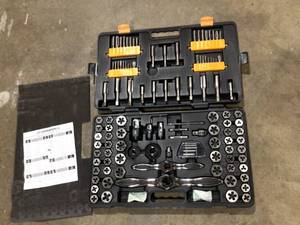GEARWRENCH SAEMetric Ratcheting Tap and Die Set (114-Piece)   Customer Returns See Pictures