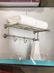 Lot of Mixed Bathroom Items  Customer Returns See Pictures