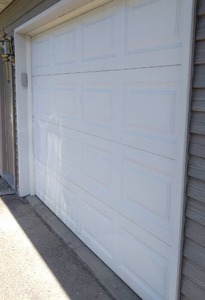 lot 3 image: 9 X 9 Garage Door