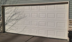 lot 2 image: 16 X 7 Garage Door