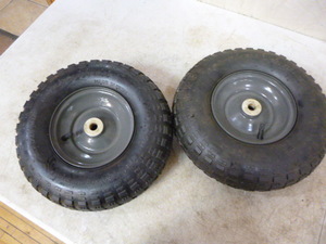 lot 16 image: 2 Pneumatic Utility Tires