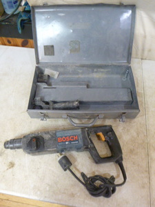 lot 21 image: Bosch Bulldog Hammer Drill