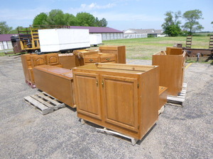 lot 61 image: Kitchen Cabinets