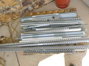 lot 54 image: Pallet of Shelving Brackets