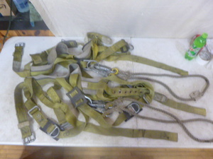 lot 72 image: 2 Safety Harnesses
