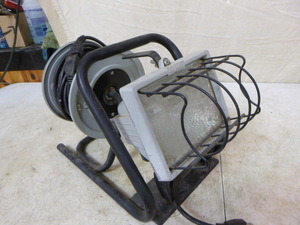 lot 81 image: Regent Halogen Work Light