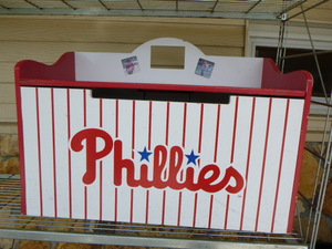 lot 88 image: Childs Wooden Toy Box