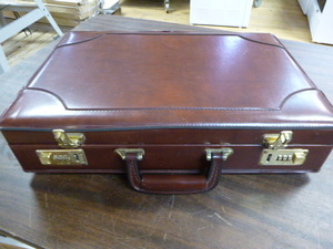 lot 111 image: Airway Leather Briefcase