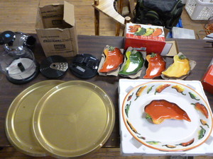 lot 135 image: Kitchen Items